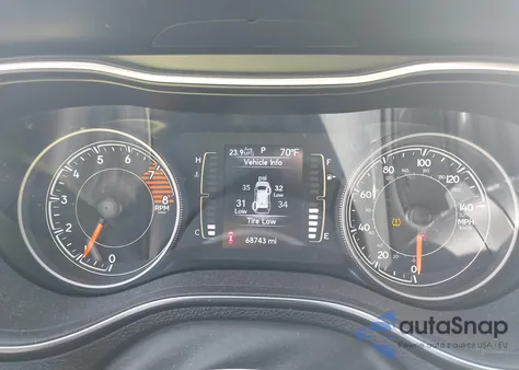 2020 Jeep Cherokee Latitude Plus 4X4 from USA, damaged, VIN 1C4PJMLXXLD505262